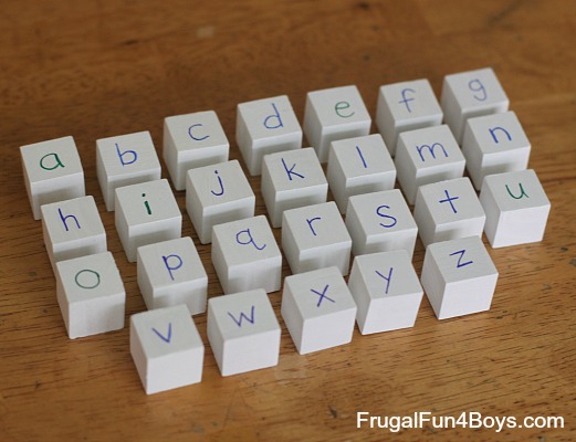 DIY Spelling Blocks Phonics Manipulatives