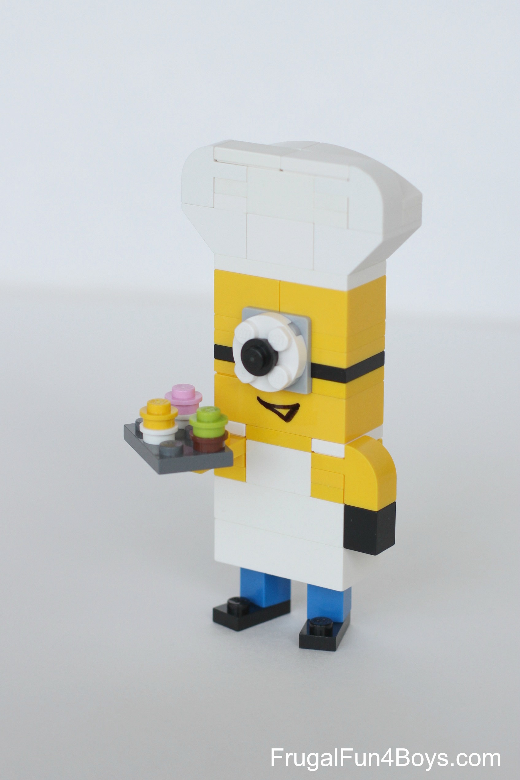 More LEGO Minions to Build