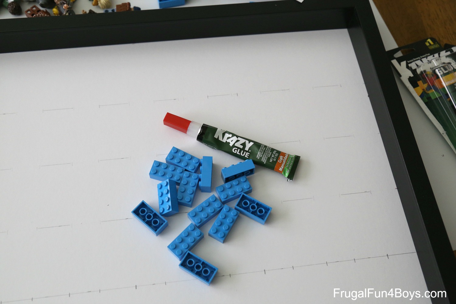 LEGO Minifigure Display