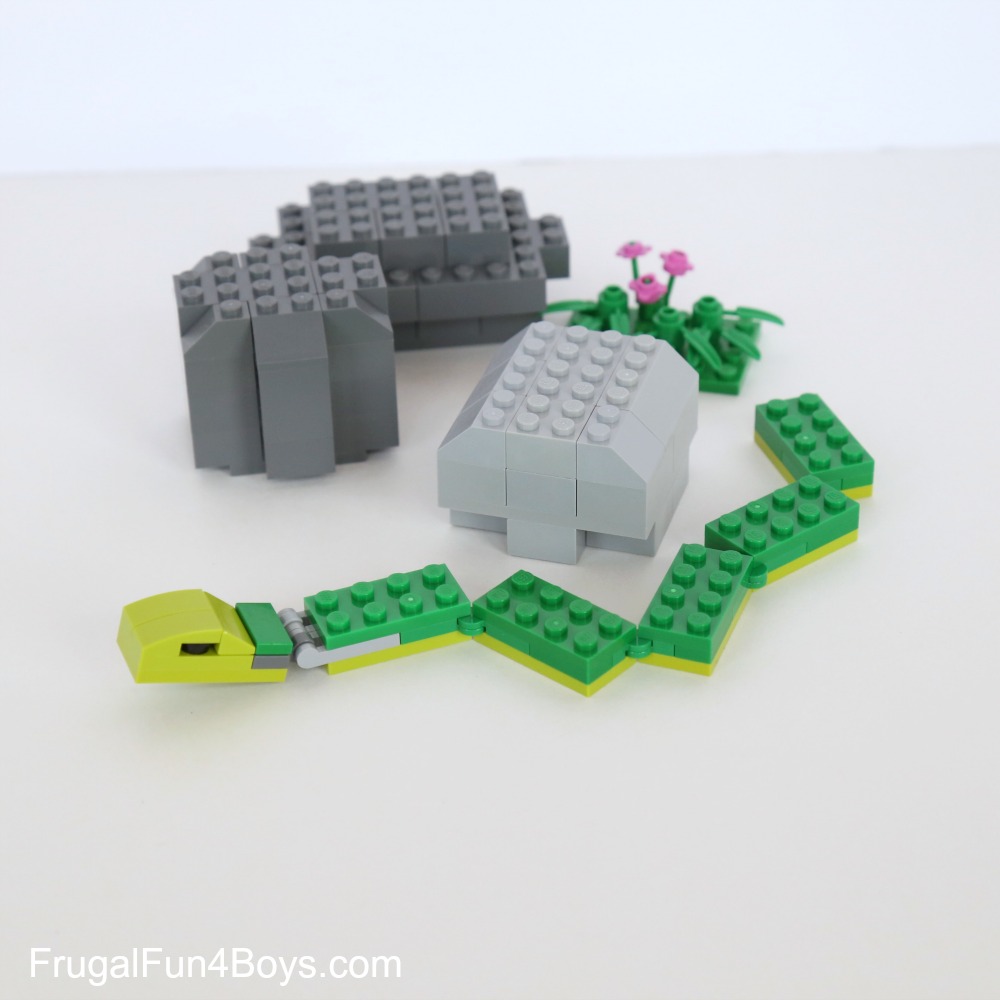 How to Build LEGO Snakes