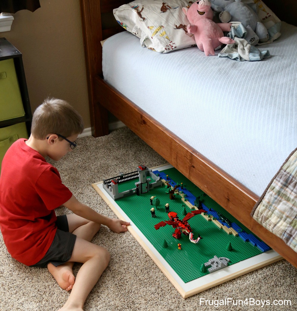 Dele Få kontrol skammel Easy DIY LEGO Wall & Play Board - Frugal Fun For Boys and Girls