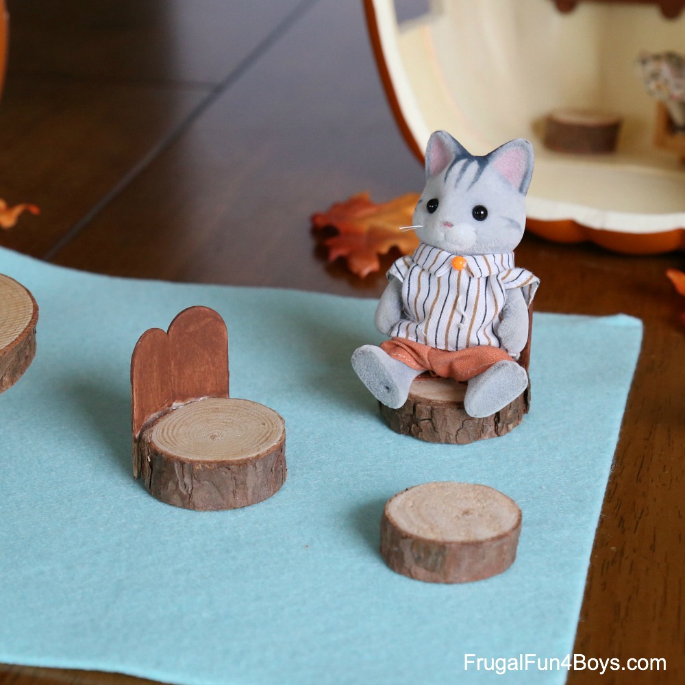 How To Make An Absolutely Adorable Pumpkin Doll House With