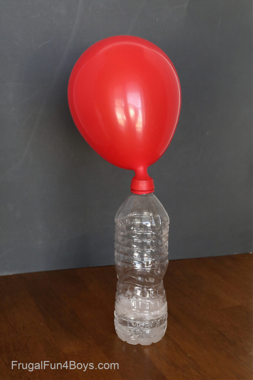science experiments for kids: blow up a balloon with... Blow up a Balloon with Baking Soda and Vinegar - Frugal Fun For Boys ...