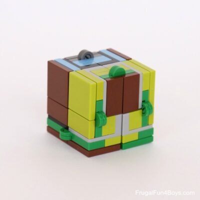 Build an Endless Cube with LEGO® Bricks