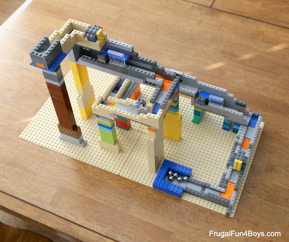 How to Build an EPIC LEGO Marble Run 