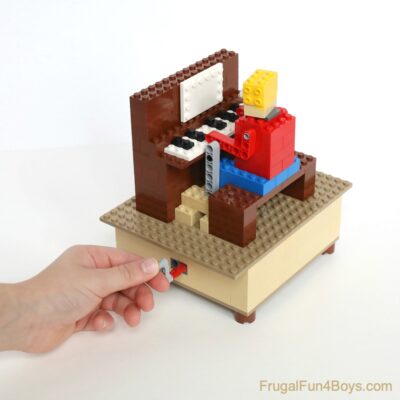 How to Build a Mechanical LEGO Piano Player