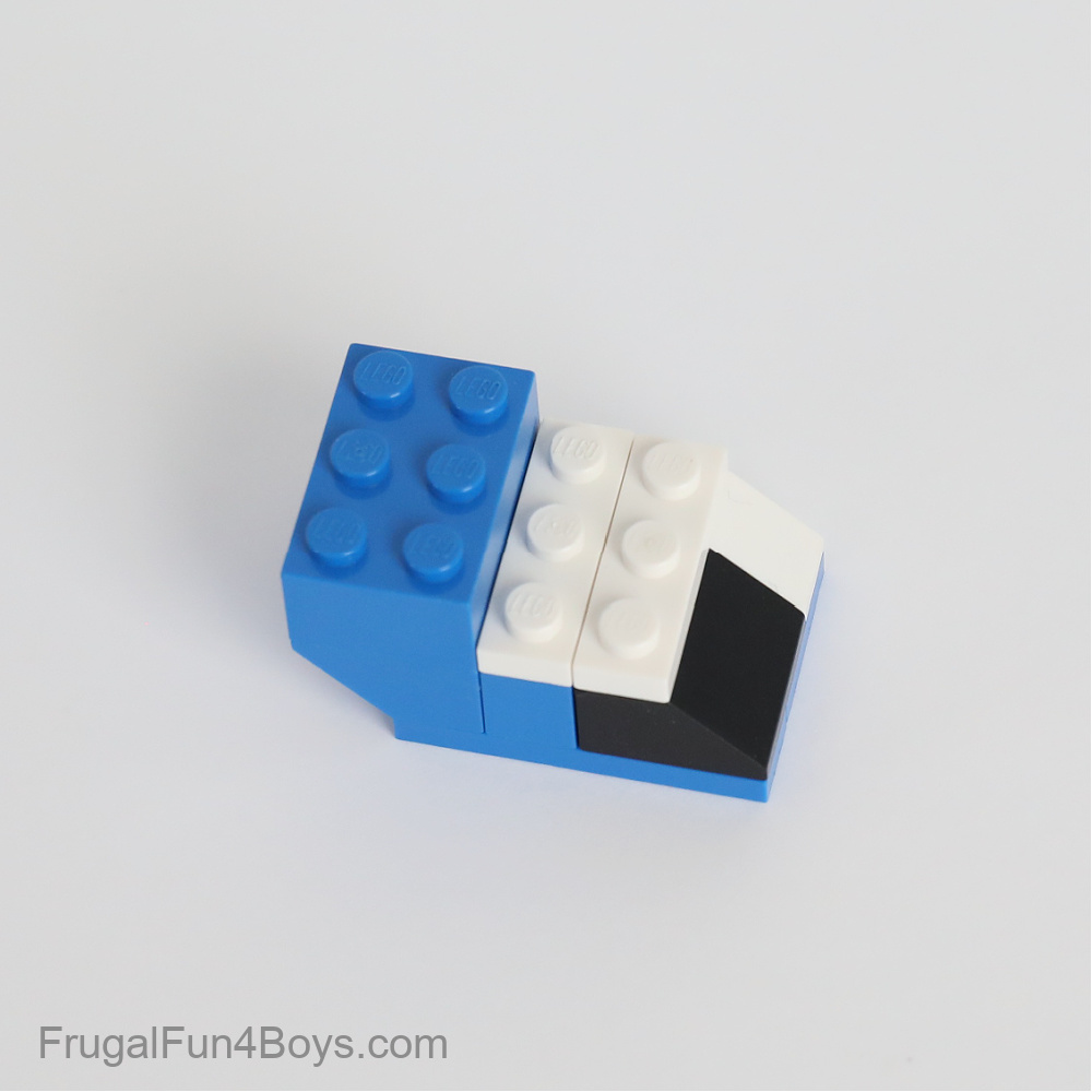 10 LEGO Black Tail 4 x 1 x 3