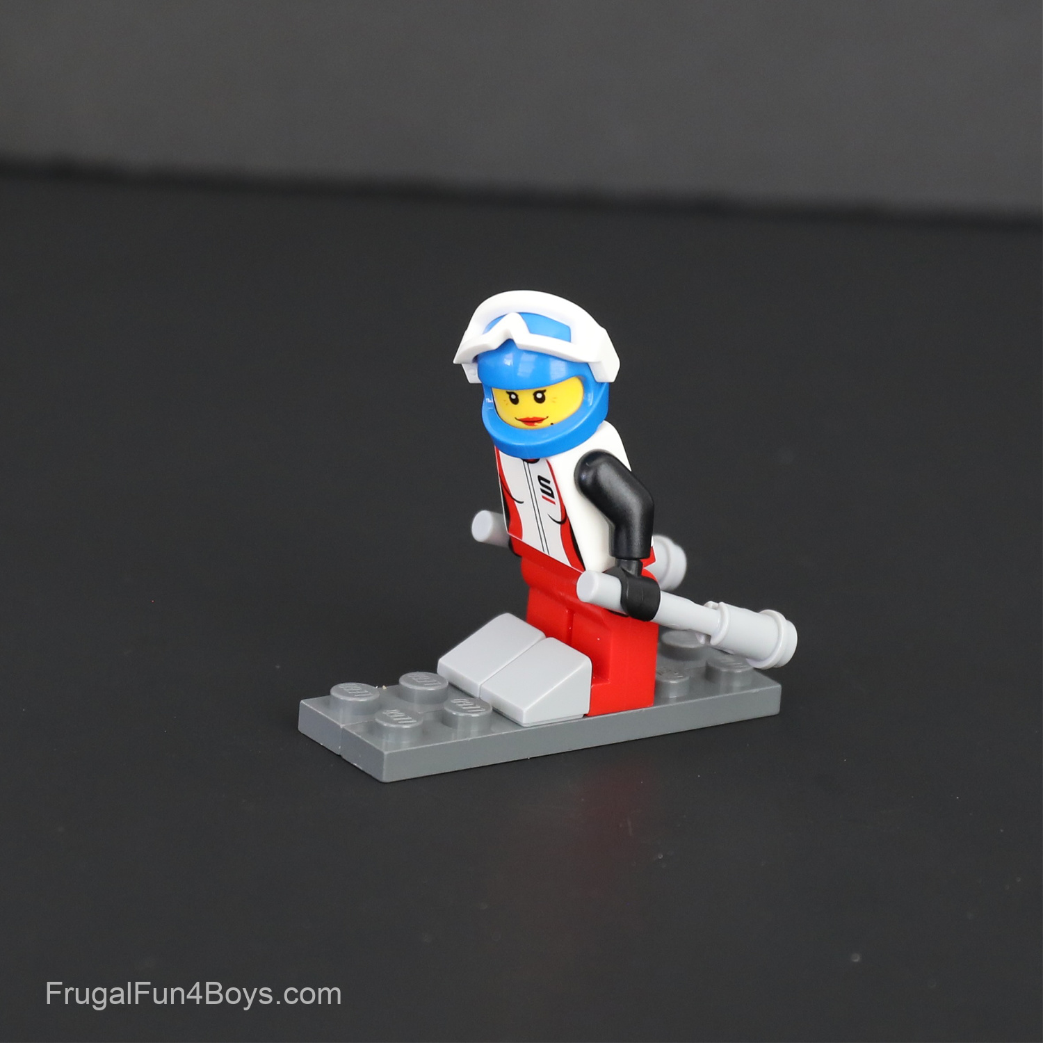 LEGO Lot of White Minifigure Ski Foot Accessory Pieces