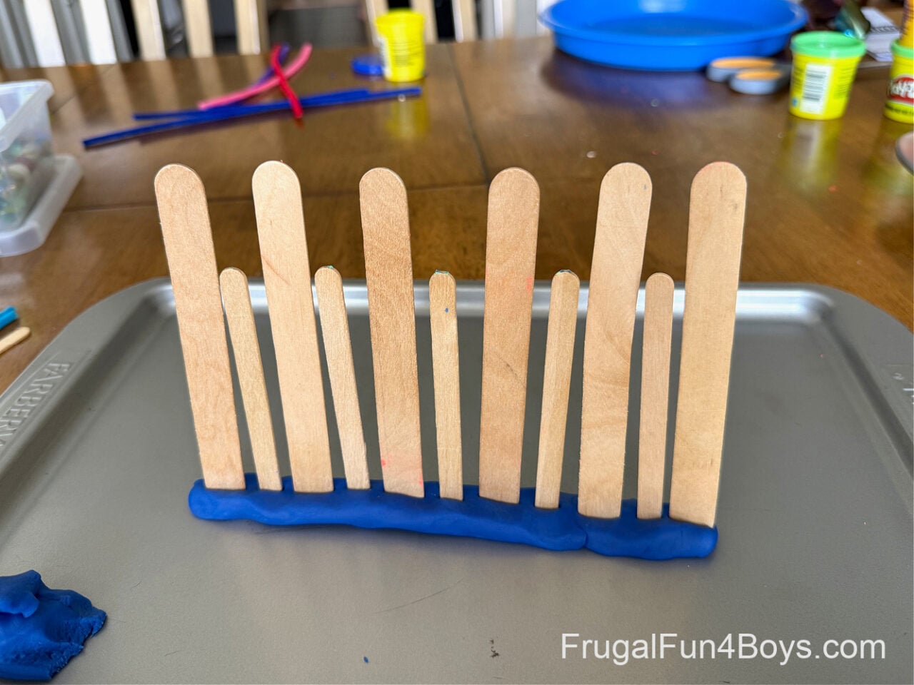 STEM Challenge with Play Dough, Popsicle Sticks, and Pipe Cleaners ...